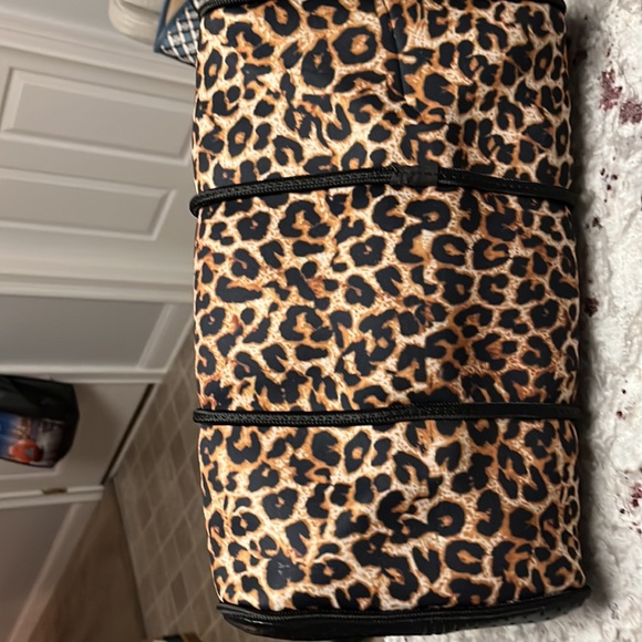 Neoprene Tote “Leopard Lady” NEW Bag - Picture 4 of 6